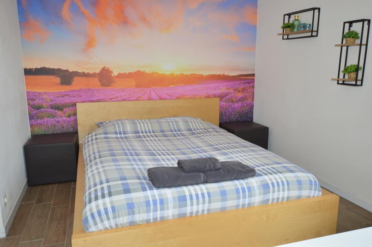 Modern And Private Studio With All Comfort! Apartment Roeselare Bagian luar foto